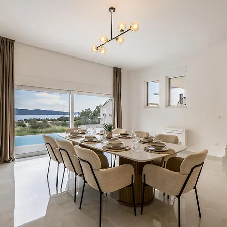 New Coco Maison With Heated Infinity Pool