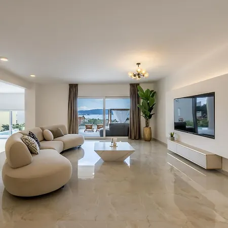 Villa New Coco Maison With Heated Infinity Pool Kaštela