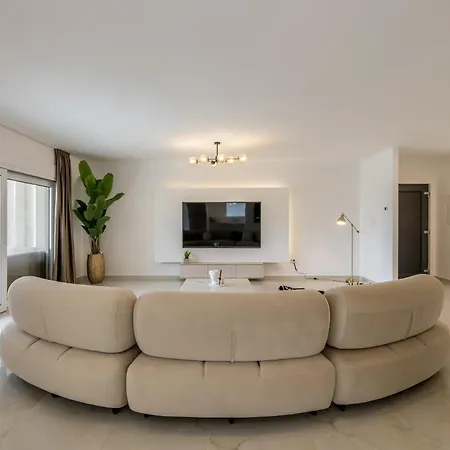 New Coco Maison With Heated Infinity Pool Kaštela