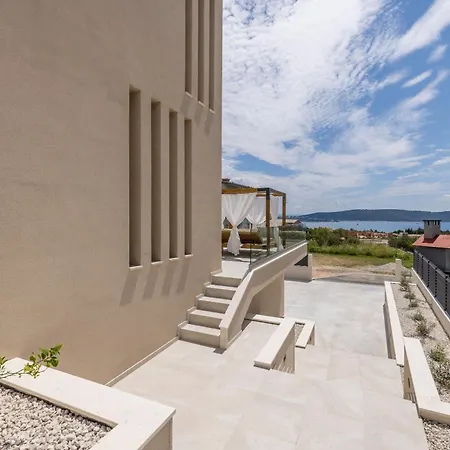 New Coco Maison With Heated Infinity Pool Βίλα Kaštela
