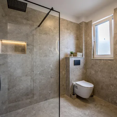 빌라 New Coco Maison With Heated Infinity Pool Kaštela