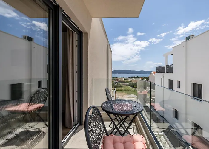 New Coco Maison With Heated Infinity Pool Villa